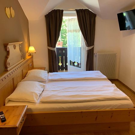 B&B Marina Contacless Check In Santa Cristina Val Gardena Extérieur photo
