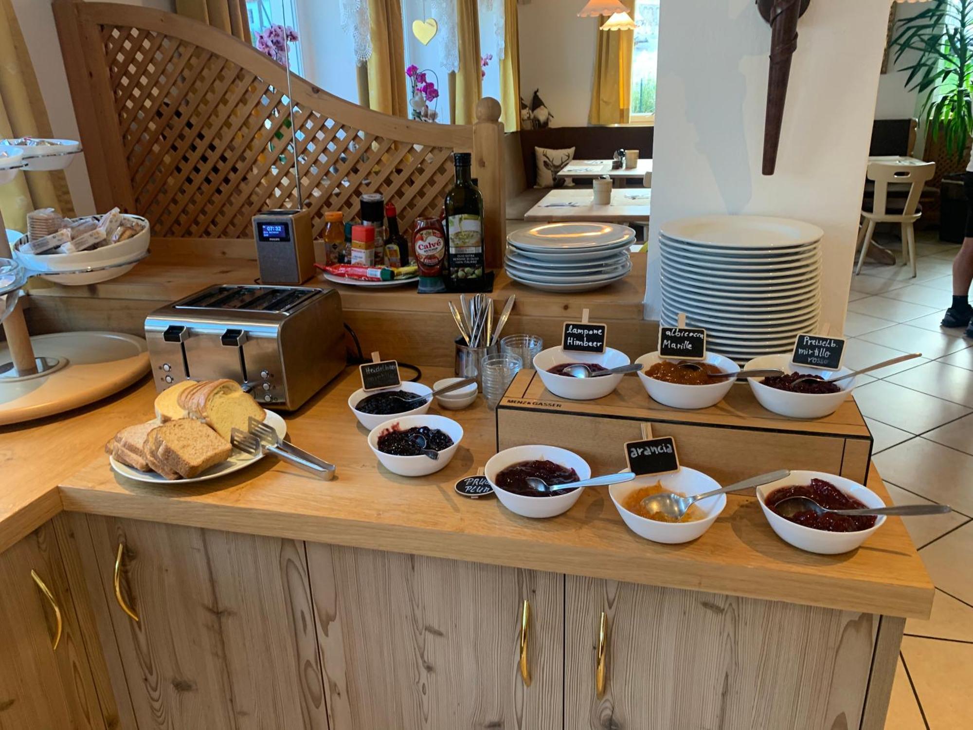 B&B Marina Contacless Check In Santa Cristina Val Gardena Extérieur photo