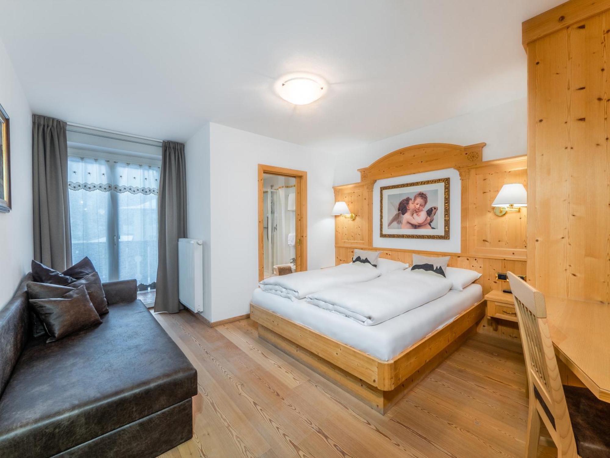 B&B Marina Contacless Check In Santa Cristina Val Gardena Extérieur photo