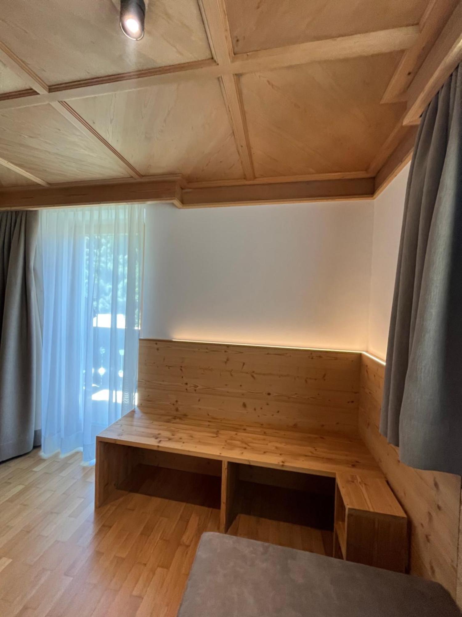 B&B Marina Contacless Check In Santa Cristina Val Gardena Chambre photo