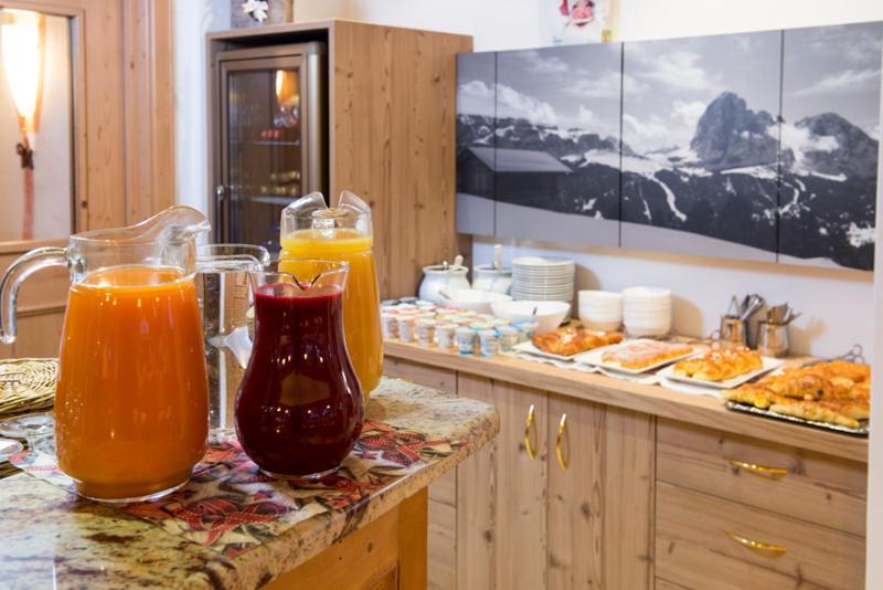 B&B Marina Contacless Check In Santa Cristina Val Gardena Extérieur photo